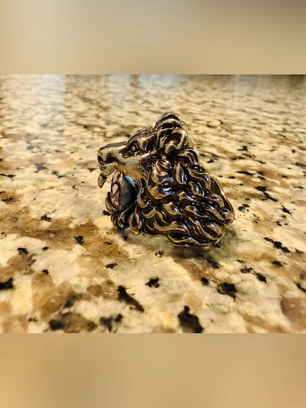 Gucci lion ring
